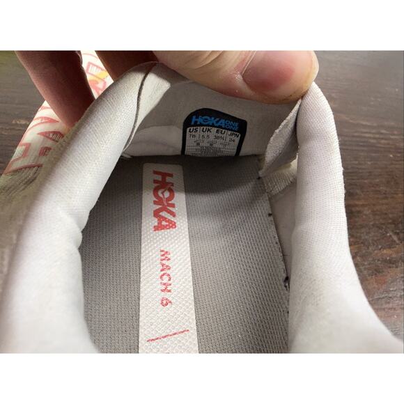 Hoka One One Mach 6 1147810 WNCL Sneakers Shoes Women US 7 B White Nimbus Cloud - Picture 7 of 9